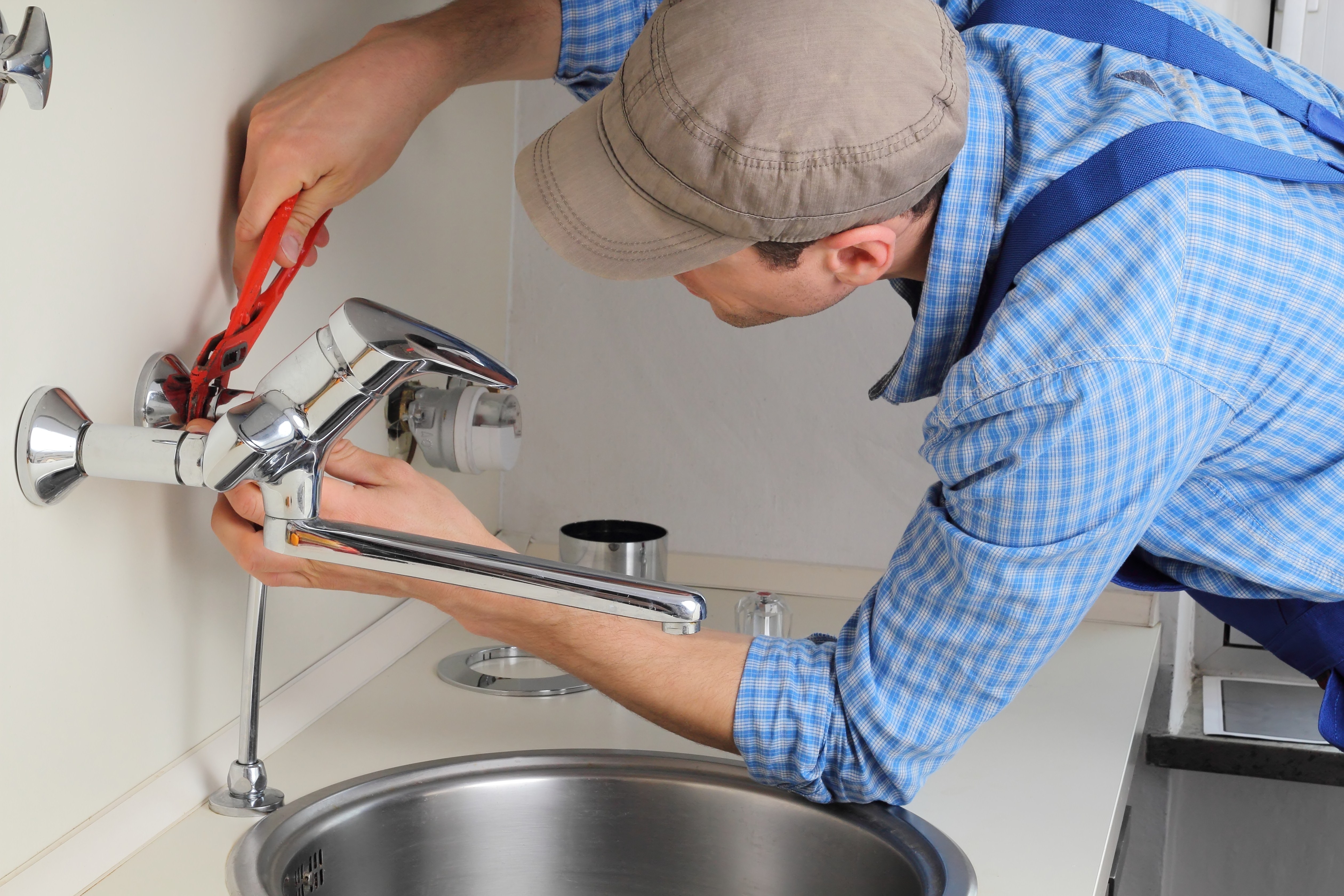 Como instalar uma torneira para cozinha de forma eficiente